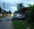 carro invade casa